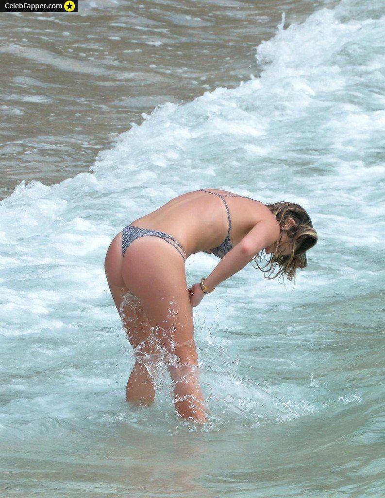 serinda swan fap butt ass thong bikini